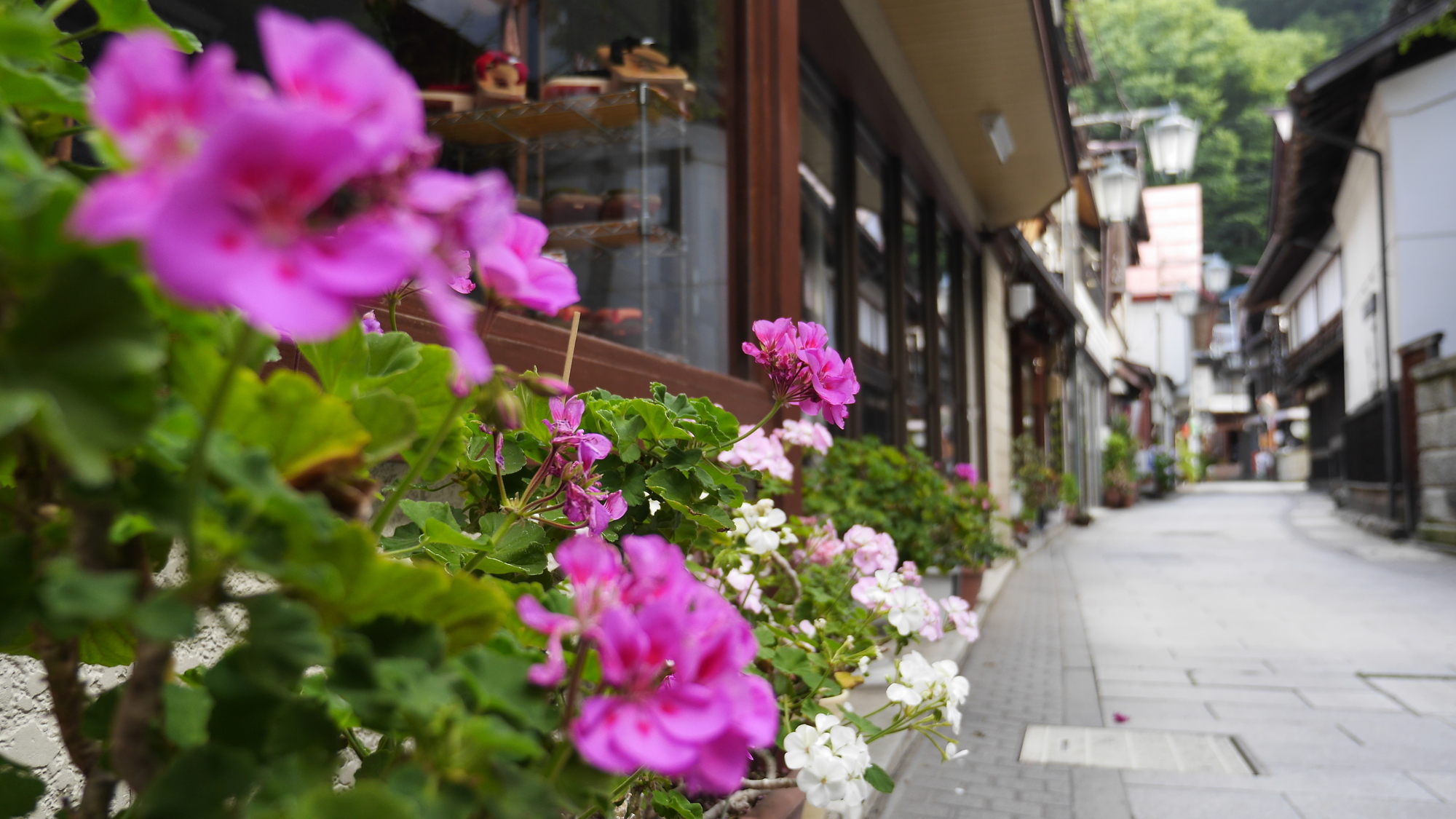 温泉街街並み