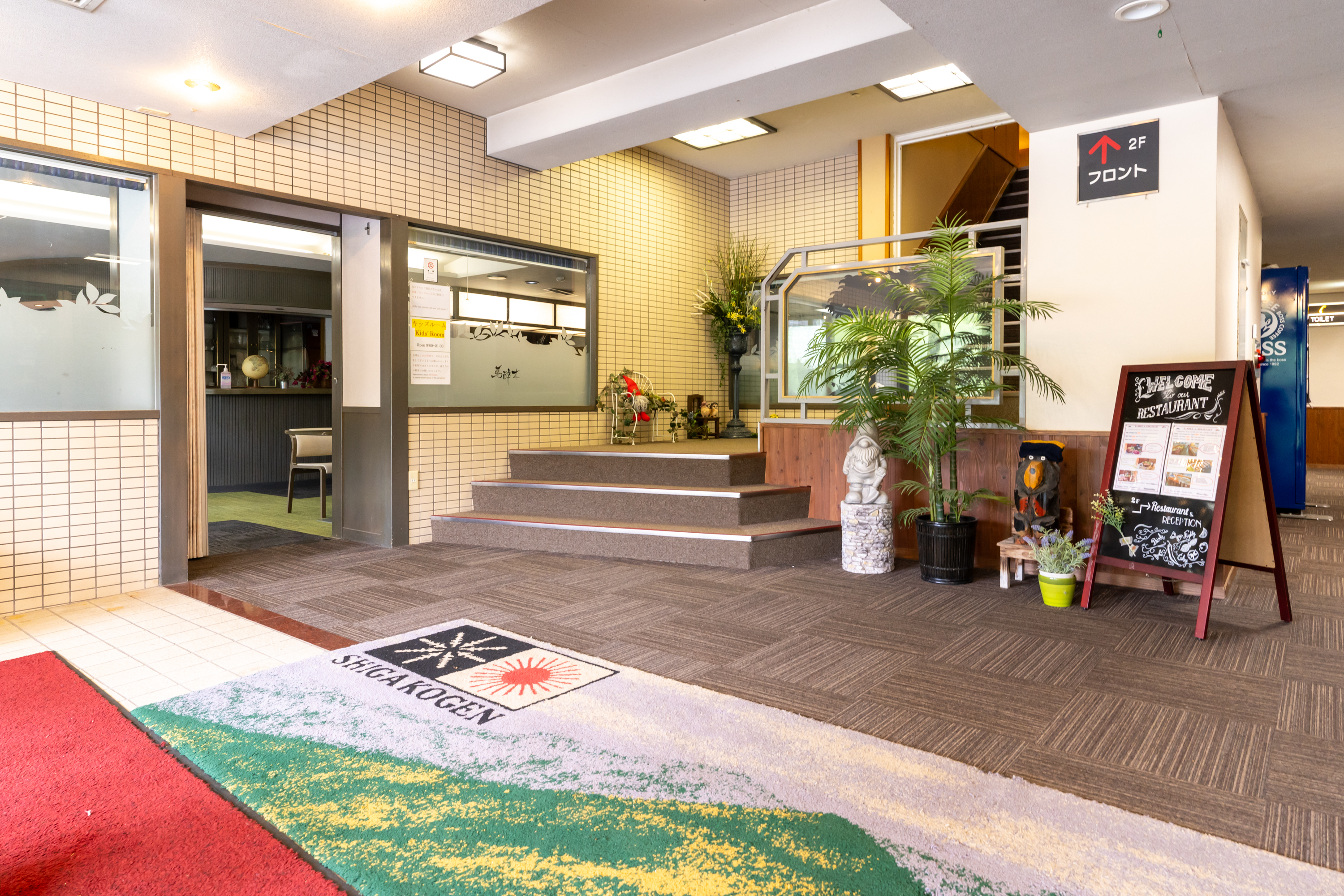 ホテルエントランス