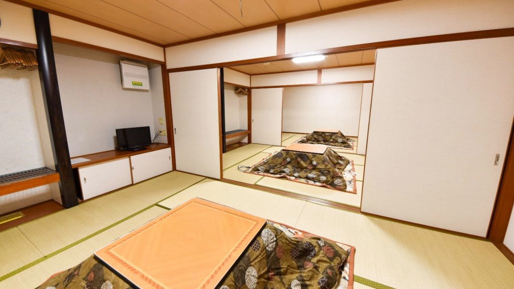 【本館】20〜36畳大部屋おまかせ和室（バス・トイレなし）