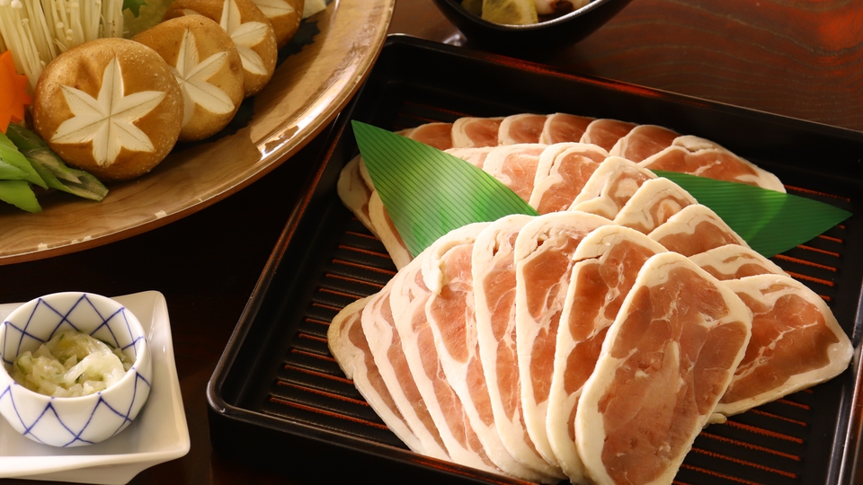 ≪冬季大部屋６名以上限定≫選べる鍋☆人気4種【すき焼きor豚鍋orカモ鍋or但馬鶏鍋】からチョイス♪