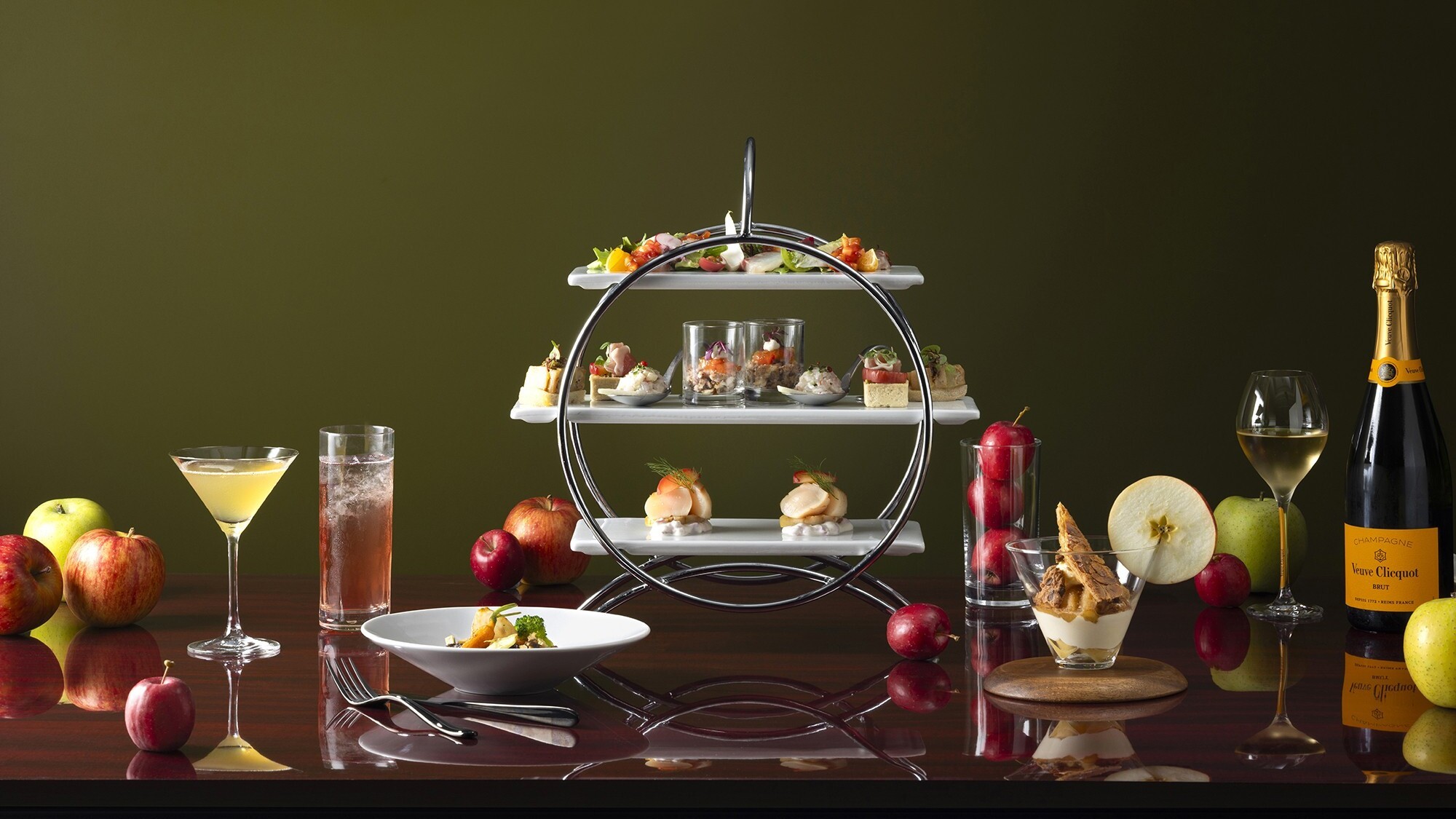 【Bar19（19階）】2026年 冬限定ハイティー「AMBROSIAL APPLE」イメー