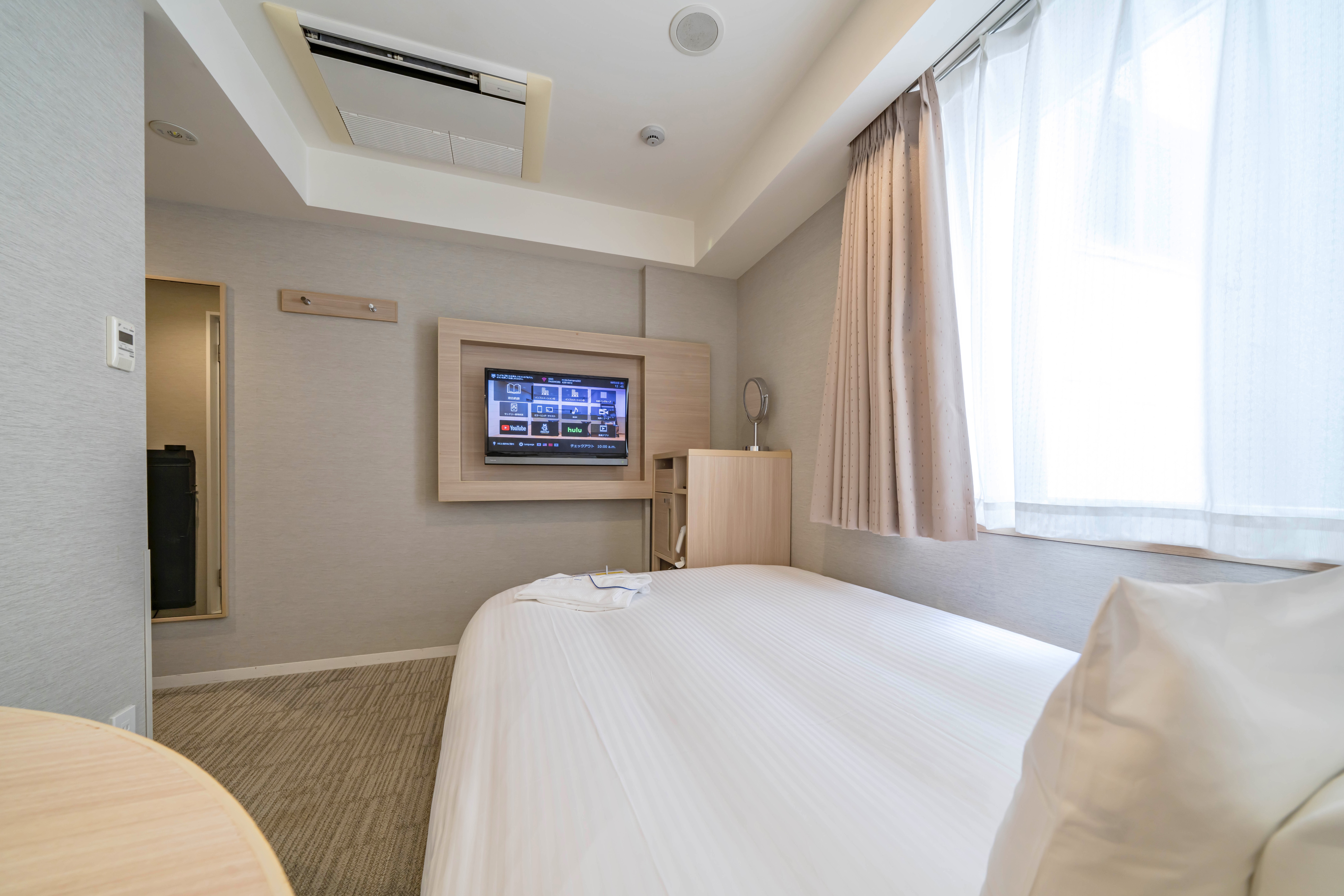 スーペリアダブル13平米／140cm幅ベッド_2