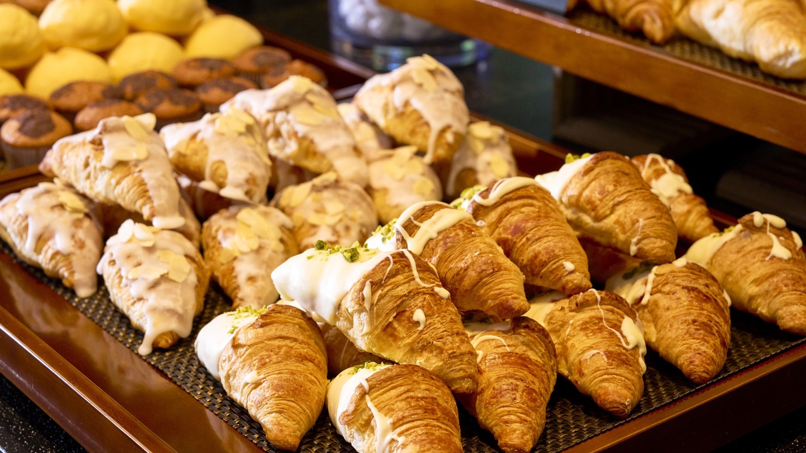 【期間限定プラン】 最大2名様分朝食付き 館内温泉・サウナ完備 76㎡以上お部屋