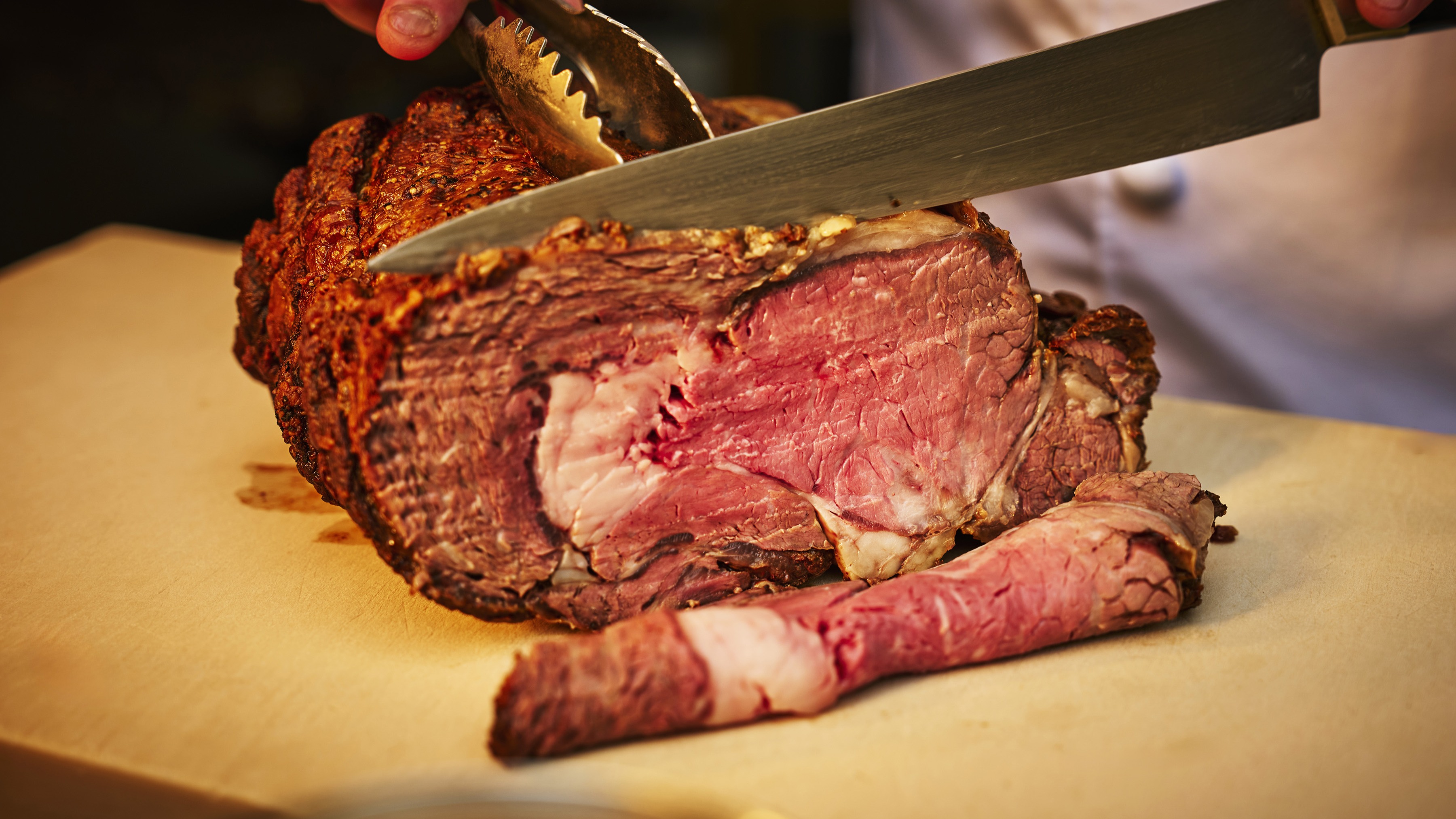 夕食ブッフェ　ローストビーフ　イメージ