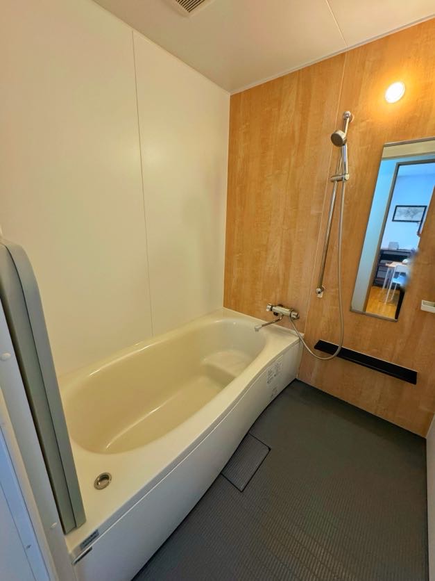 ファミリールーム専用バスルーム