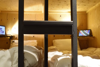 ミックスドミトリー