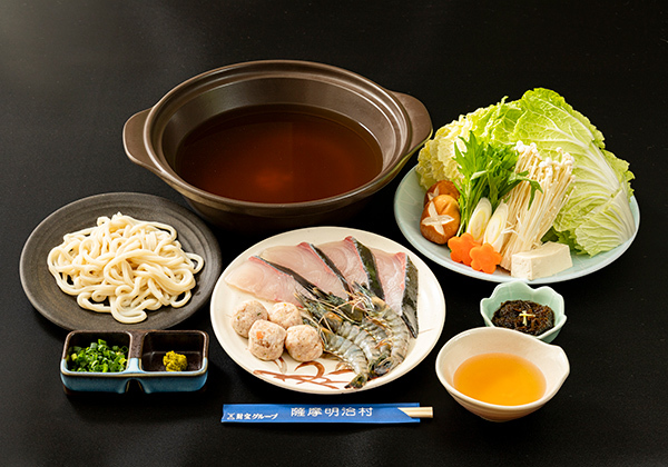5つのコースから選べる夕食食べ放題付プラン♪天然温泉も♪【2食付】