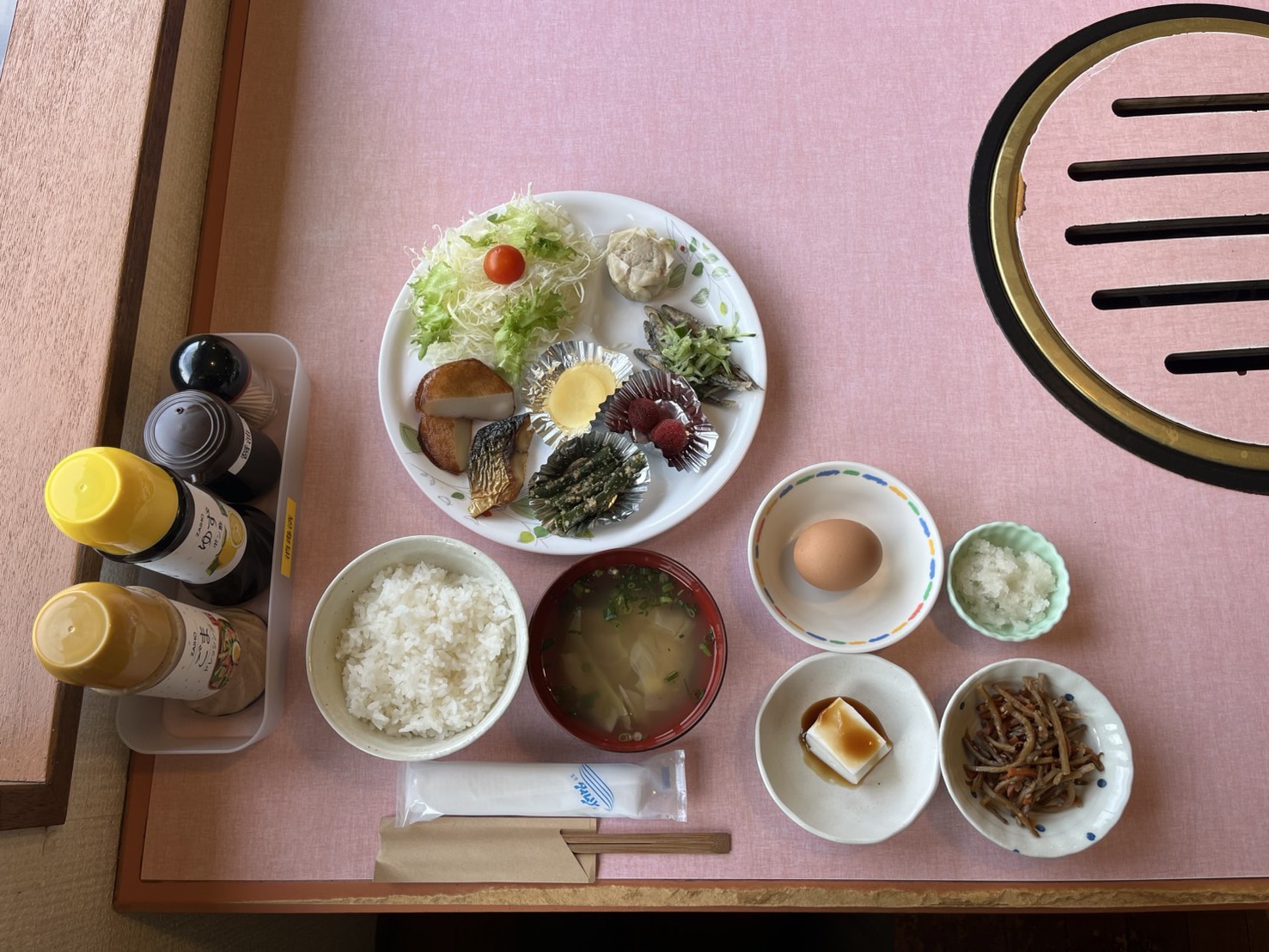 5つのコースから選べる夕食食べ放題付プラン♪天然温泉も♪【2食付】