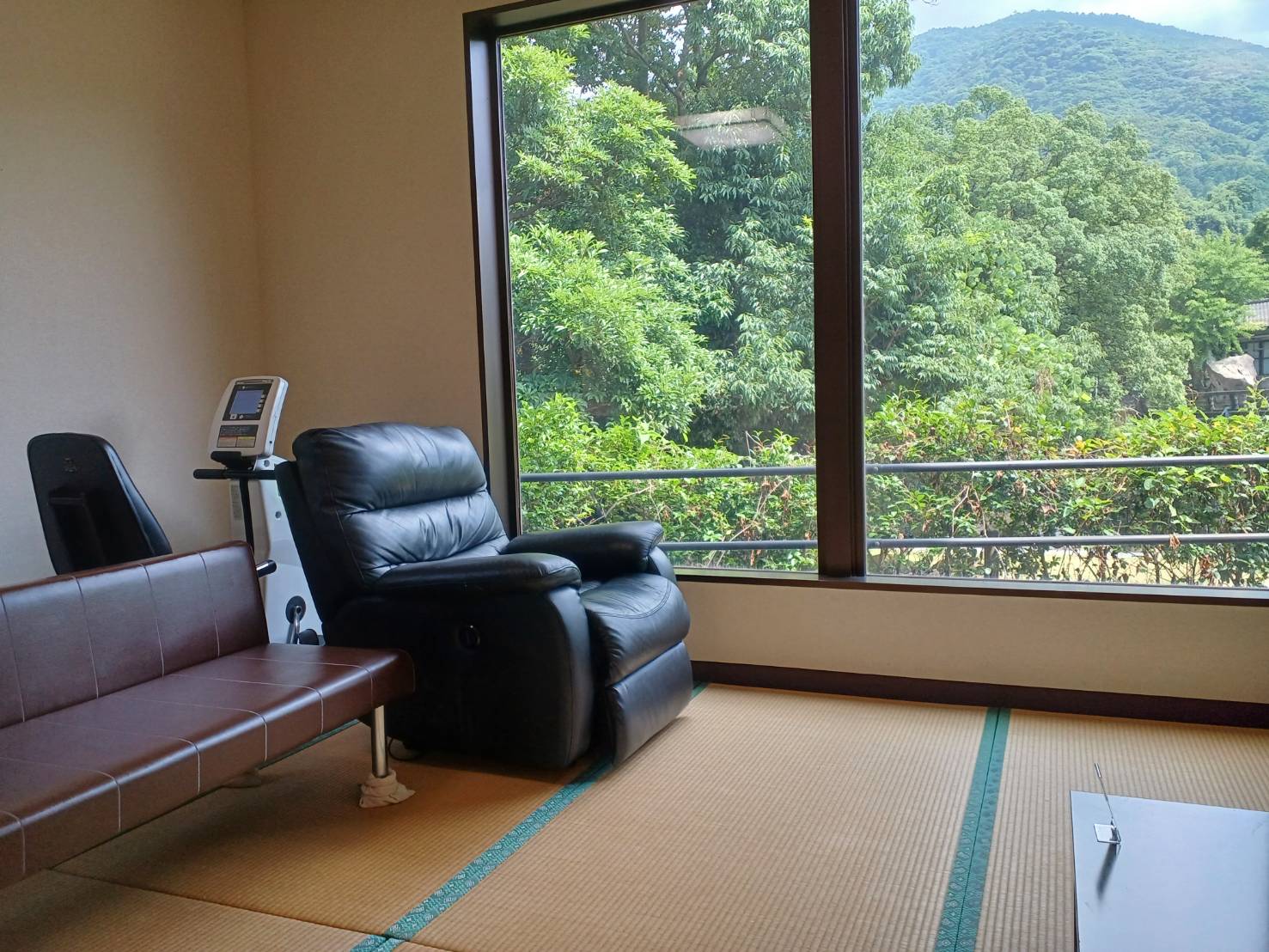 猿ヶ城ラドン温泉　休憩室