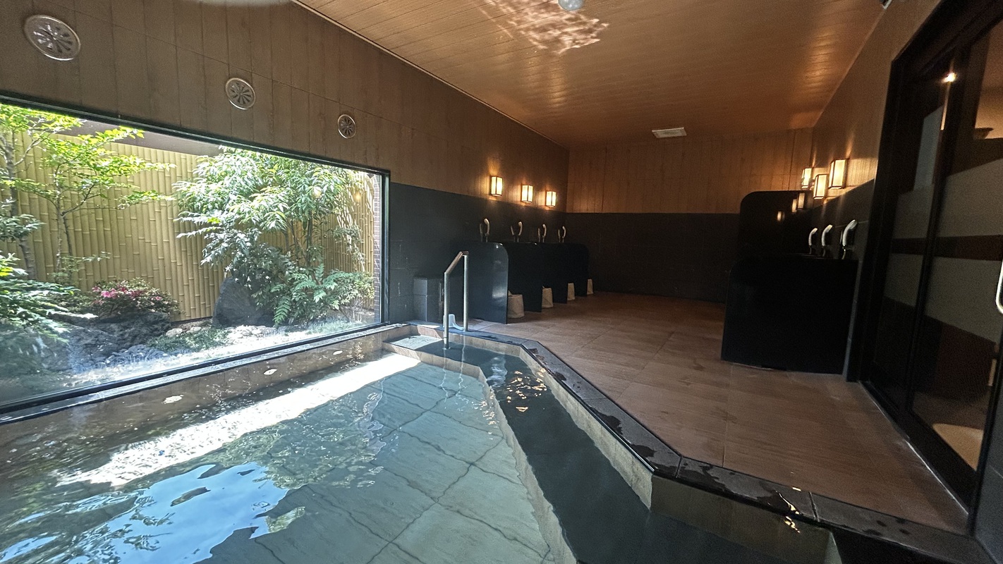 男性大浴場③