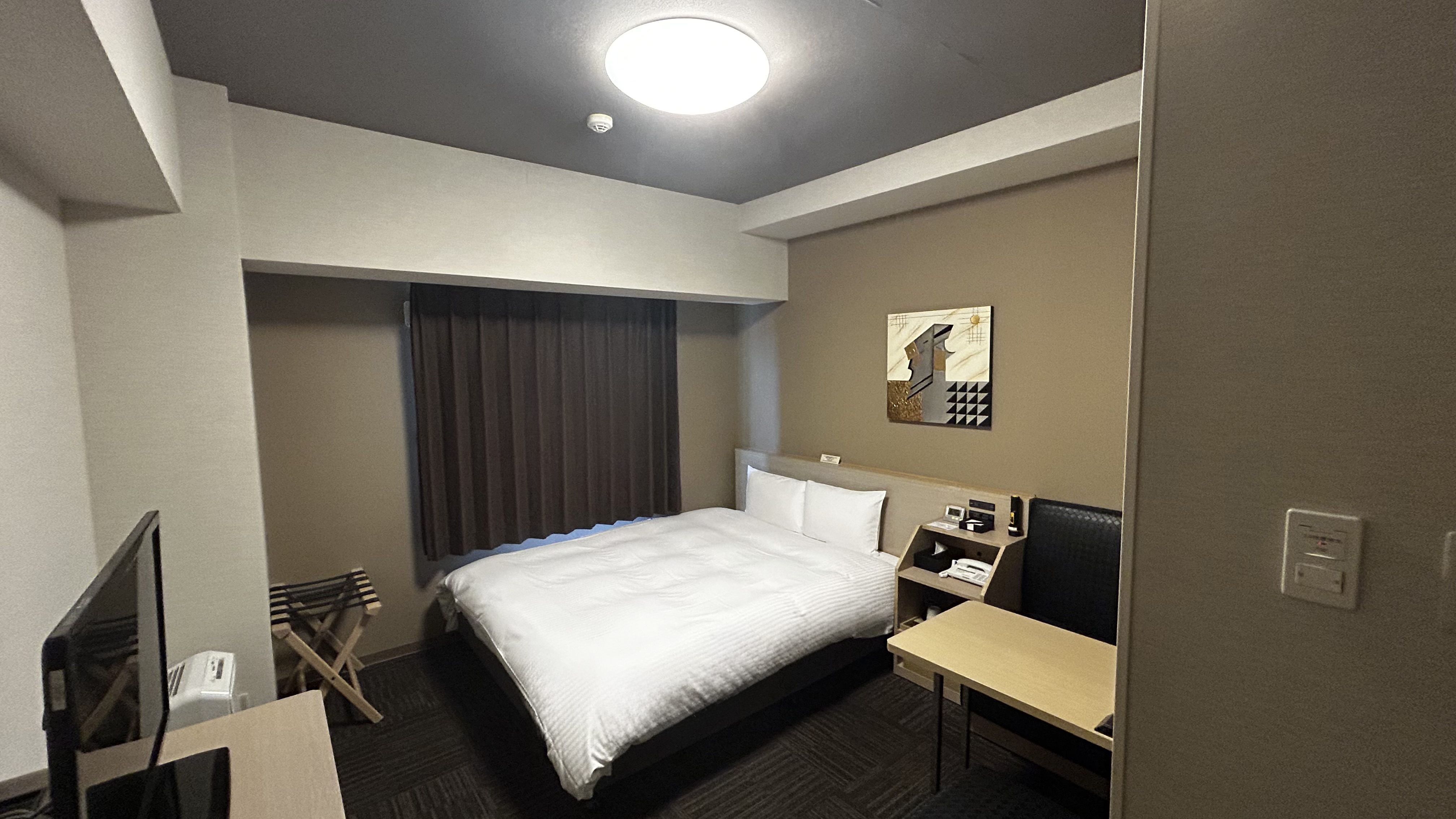 スタンダードダブルルーム1