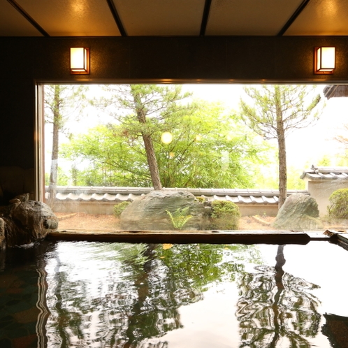■【外湯■天竺の湯】当館で一番広いお風呂です。※展望風呂は、1月中旬～3月20日まで営業しておりませ
