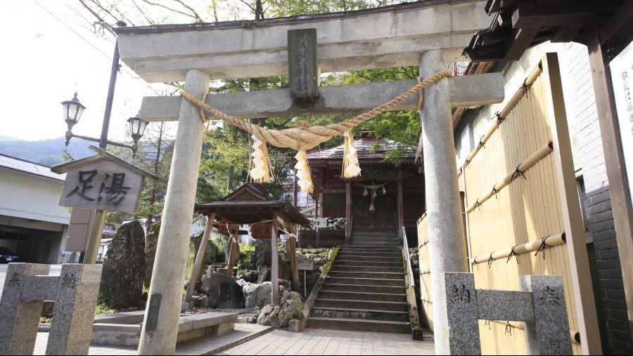 ◆湯前神社/当館より徒歩3分