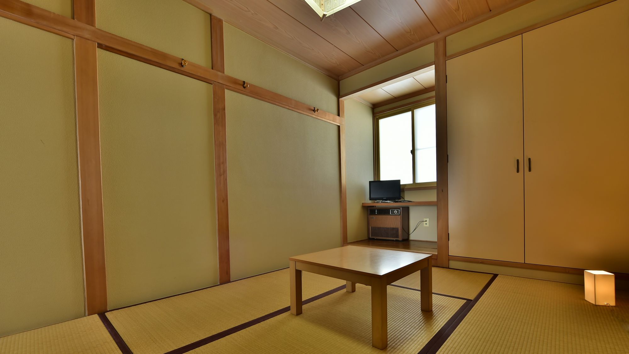 寛ぎの和室６畳