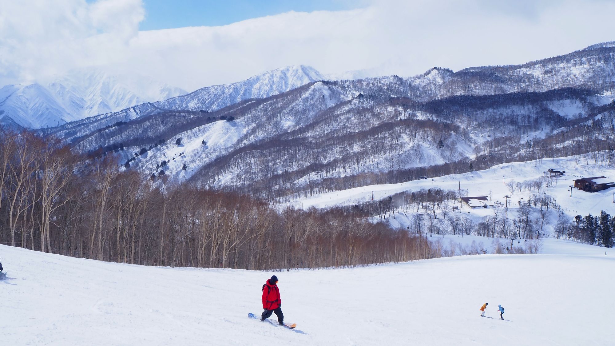 大人気の栂池スキー場