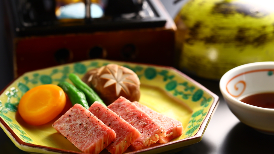 【和食会席＆一品料理付】夕食時にお刺身盛り合わせor和牛陶板焼きをご提供！グループ統一で選択