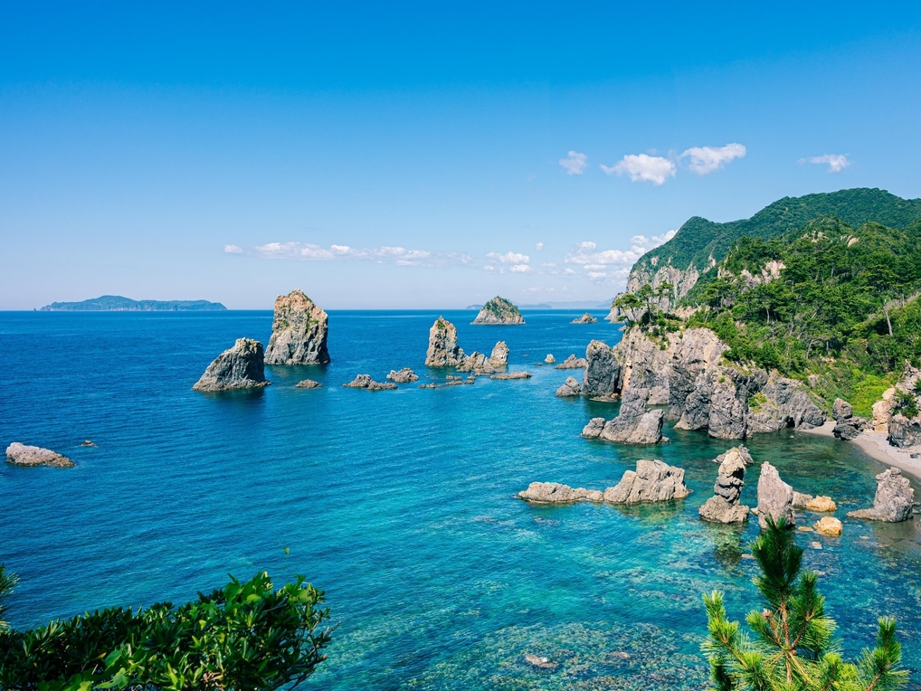 【万福の旅】海上アルプスの絶景クルーズ！青海島の大自然を満喫する仙崎の旅＜朝食付＞