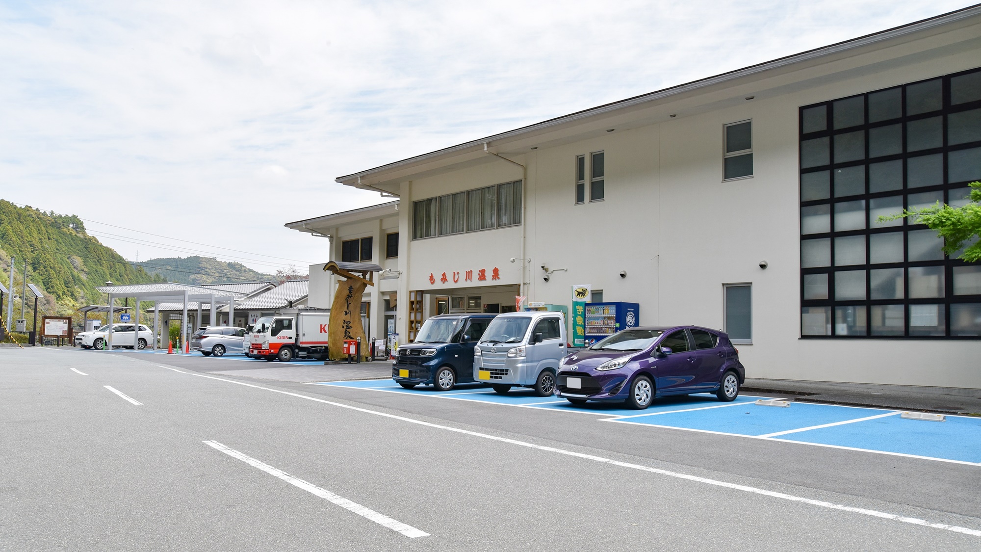 *【第１駐車場】第1駐車場には「電気自動車充電スタンド」もございます★