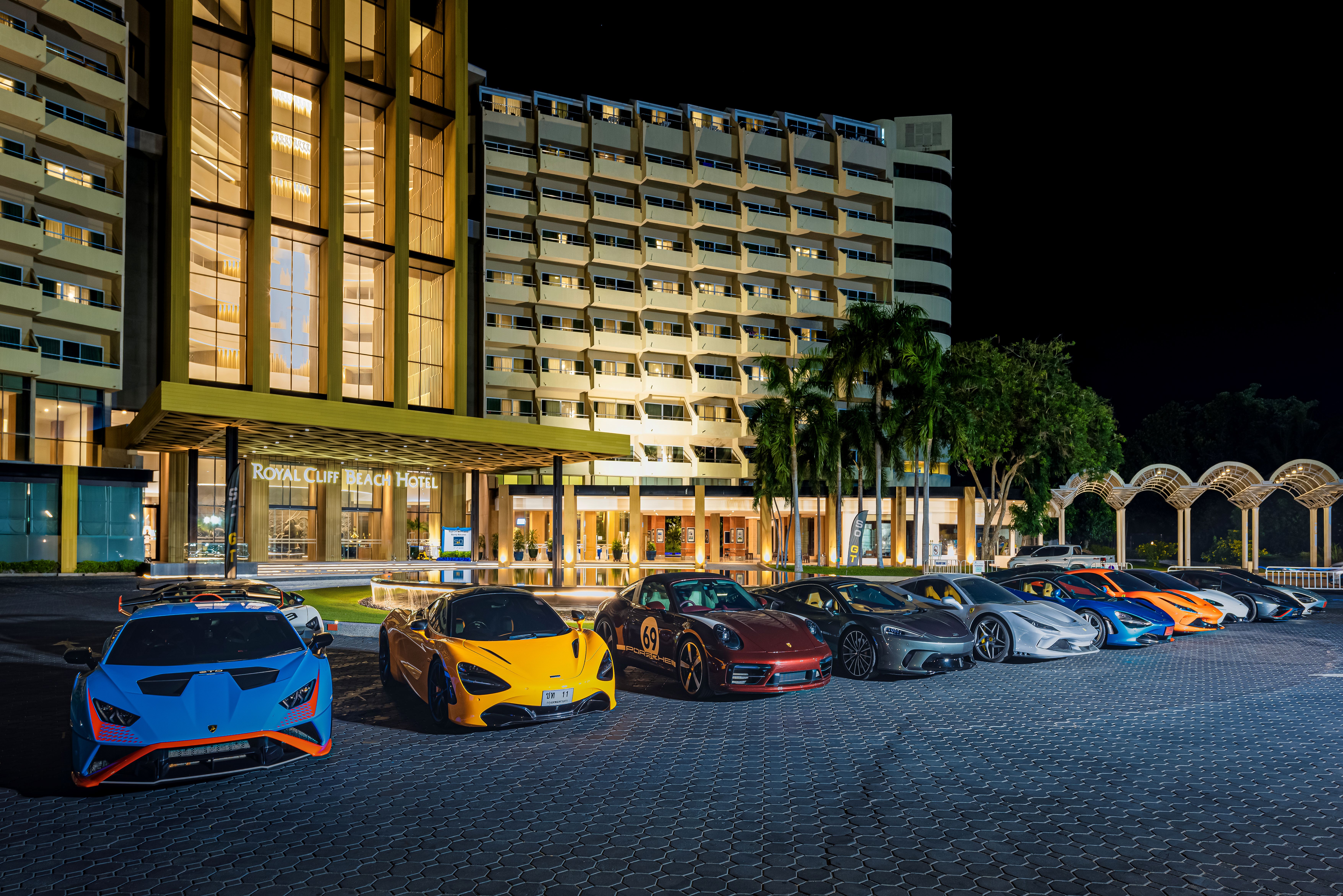 メインエントランス