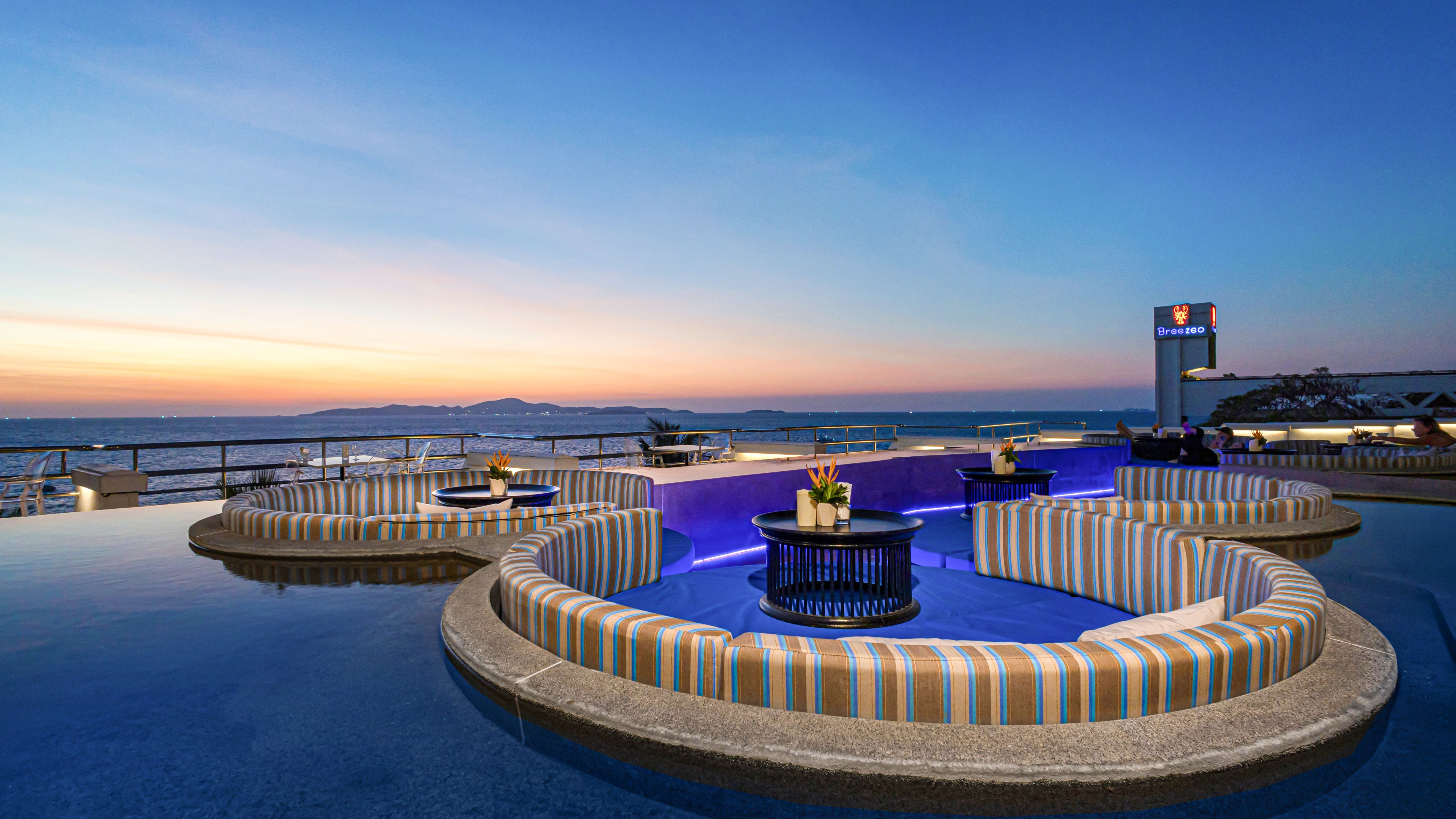 サンセットテラスバー