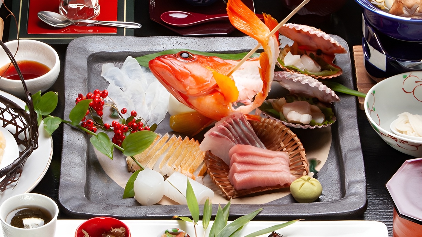 【刺身好き専用】その日に釣れた「地魚」を豪華鉢盛りで夕食へ♪魚種はその日の海しだいで乞うご期待！