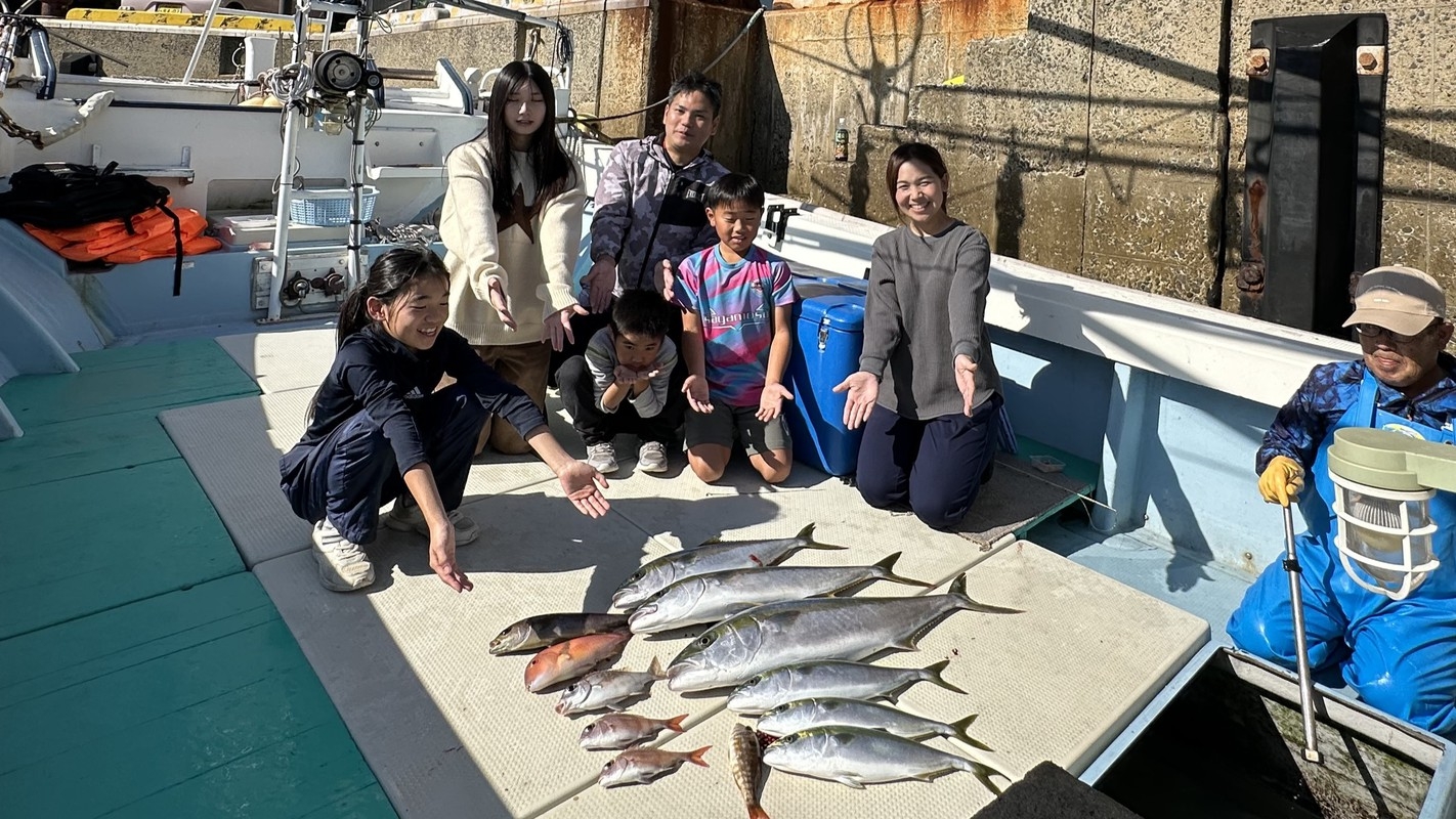 【爽快！船釣り旅】壱岐の美しい海で豪快に船釣り！手ぶらでOK◇超便利・宿前から乗船◇釣った魚は夕食で