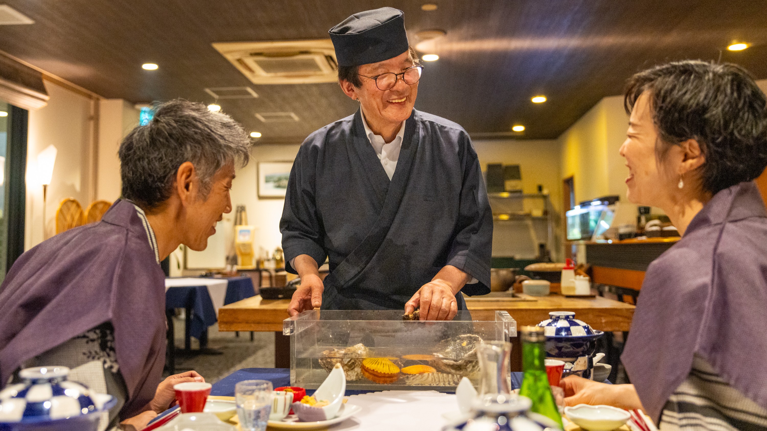 【夕食評価 九州No.1！磯あそび会席】食材の説明や壱岐の話を職人から聴ける楽しい食事のひと時♪