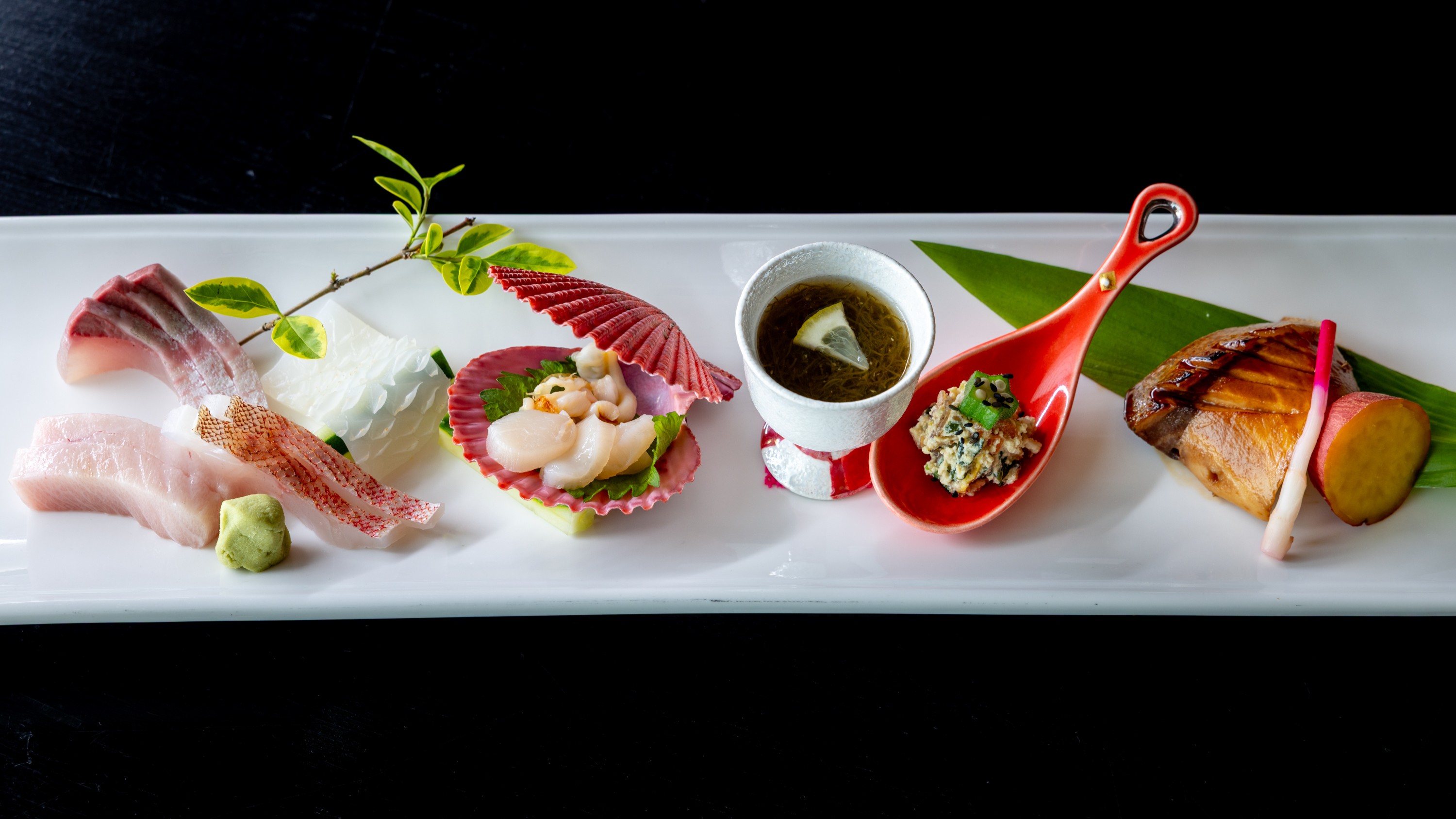 【白長皿盛り】季節の魚介、小鉢、焼物で彩られた迫力のひと皿！