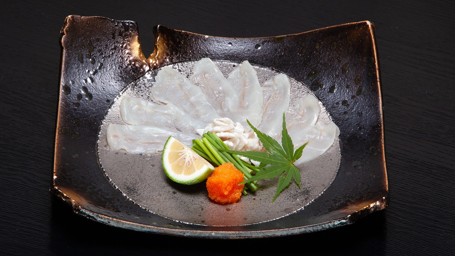 【壱岐のトラフグ会席】てっさ（ふぐ刺し）