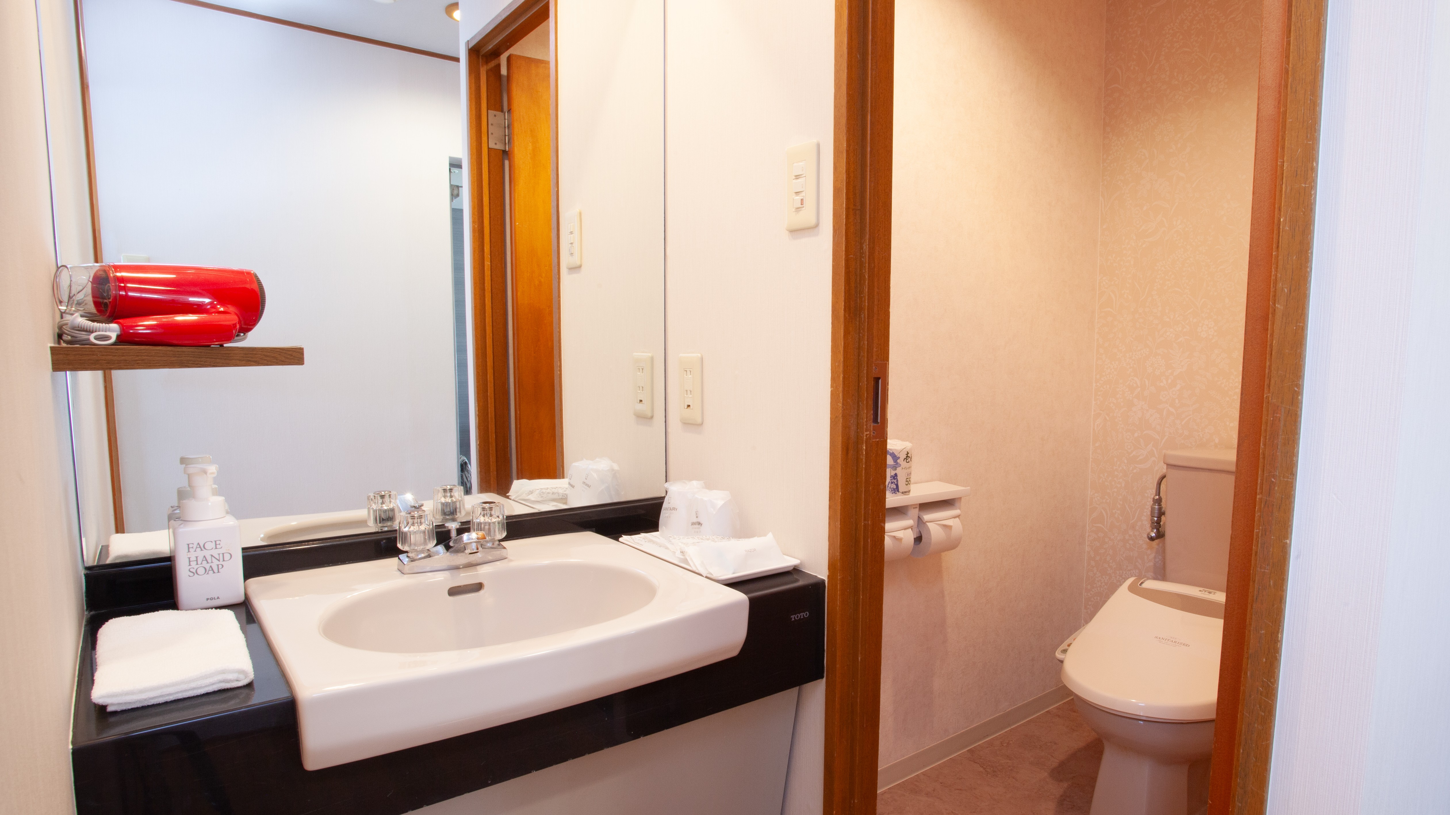 【訳あり和室】洗面所とトイレ付　※浴室はありませんので、展望浴場をご利用ください