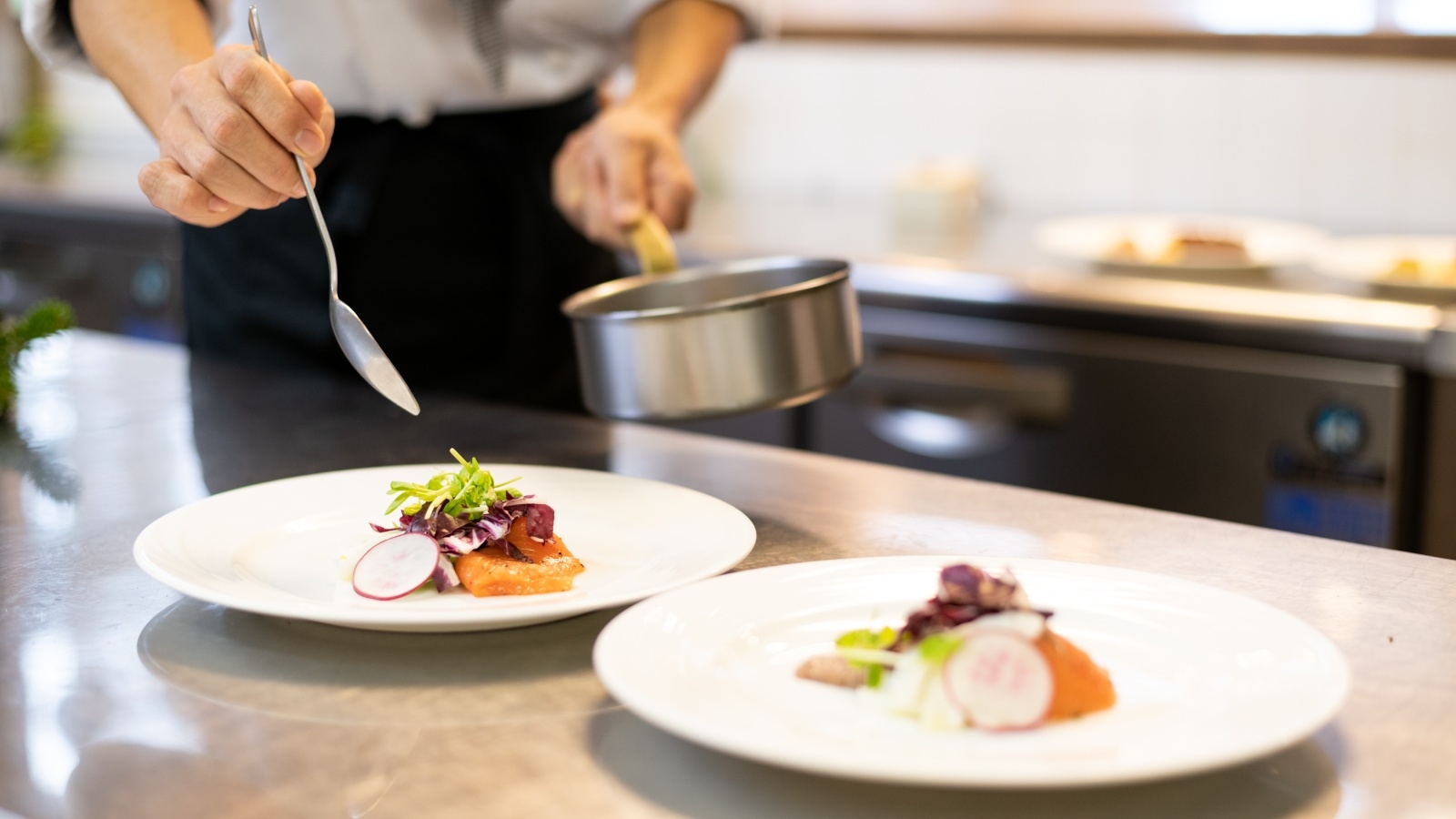 【2食付：ビジネス応援】食事が自慢のレストランで出張ご褒美の夕食を！☆１ドリンク付き