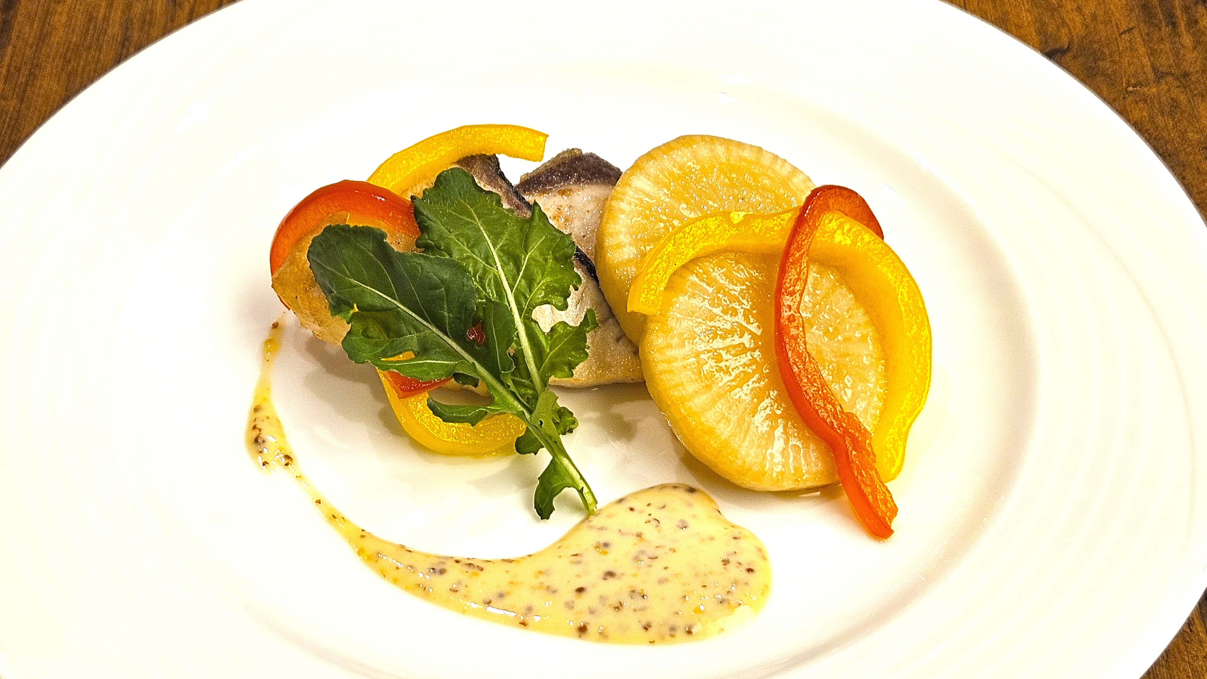 【2025年＊フレンチCコース】魚料理・肉料理どちらもお召し上がりいただけるフルコースです。