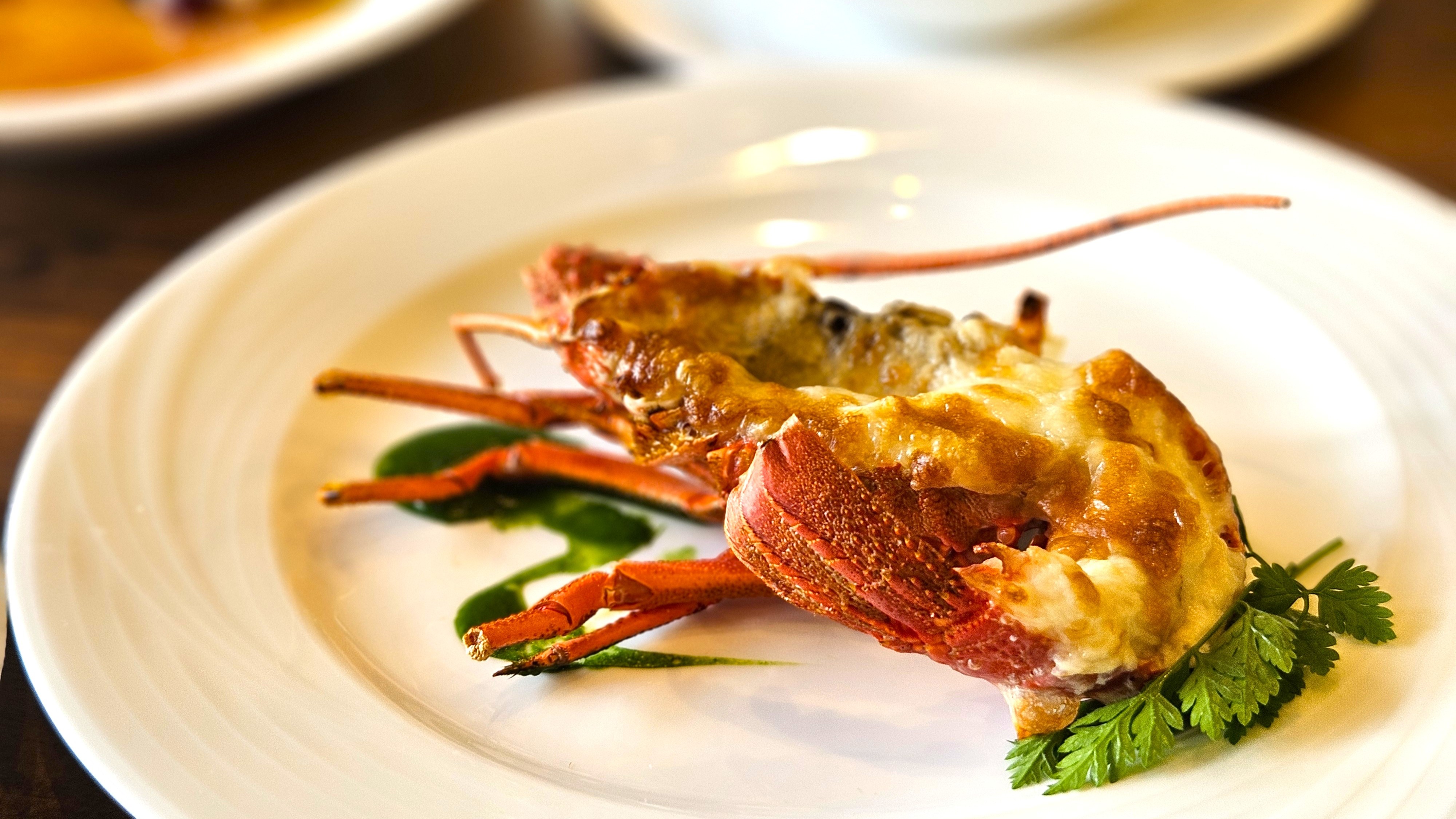 【クリスマスディナーフルコース】2025年の日程限定、スペシャルディナーをお愉しみください