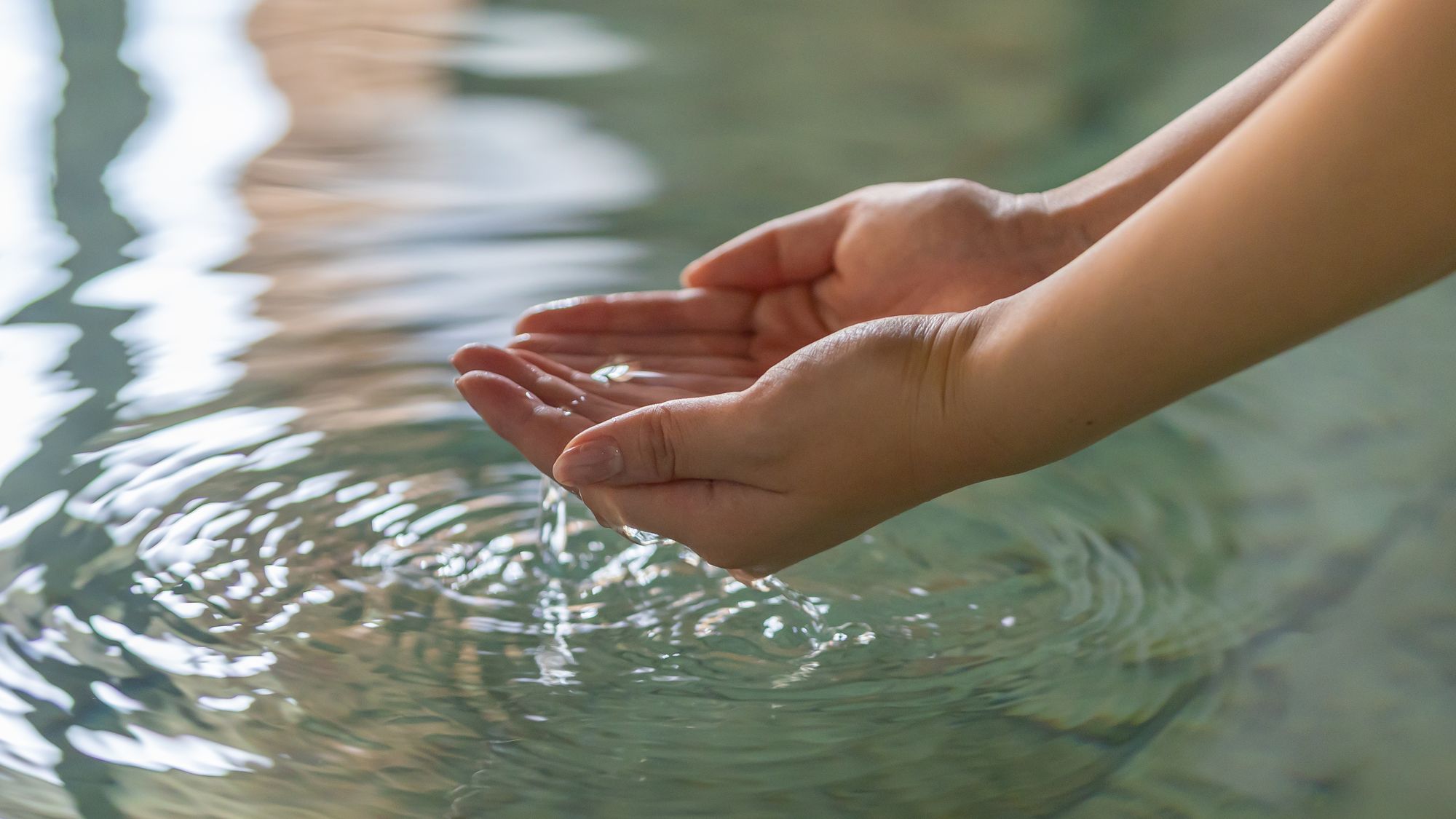 バナジウム天然水（イメージ）