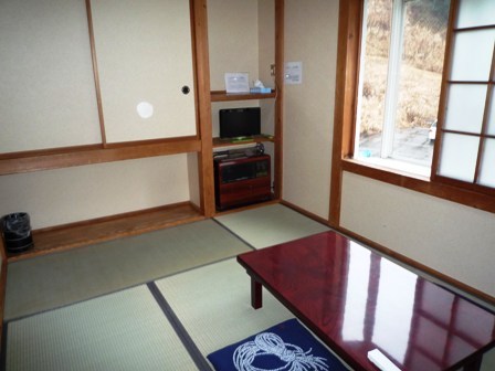 The tatami mats have been replaced.