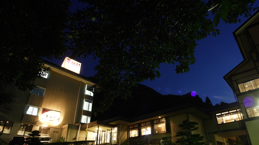 【年末年始プラン】年越しは湯ったり過ごせる長門湯本温泉へ♪特別会席でなにもしない贅沢を・・