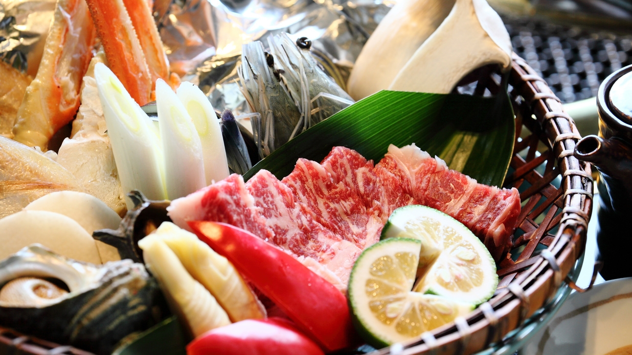 【カップル◎シニア◎】掘りごたつ式の個室食事処「仙楽」でいただく！海鮮＆厳選国産牛焼きプラン♪