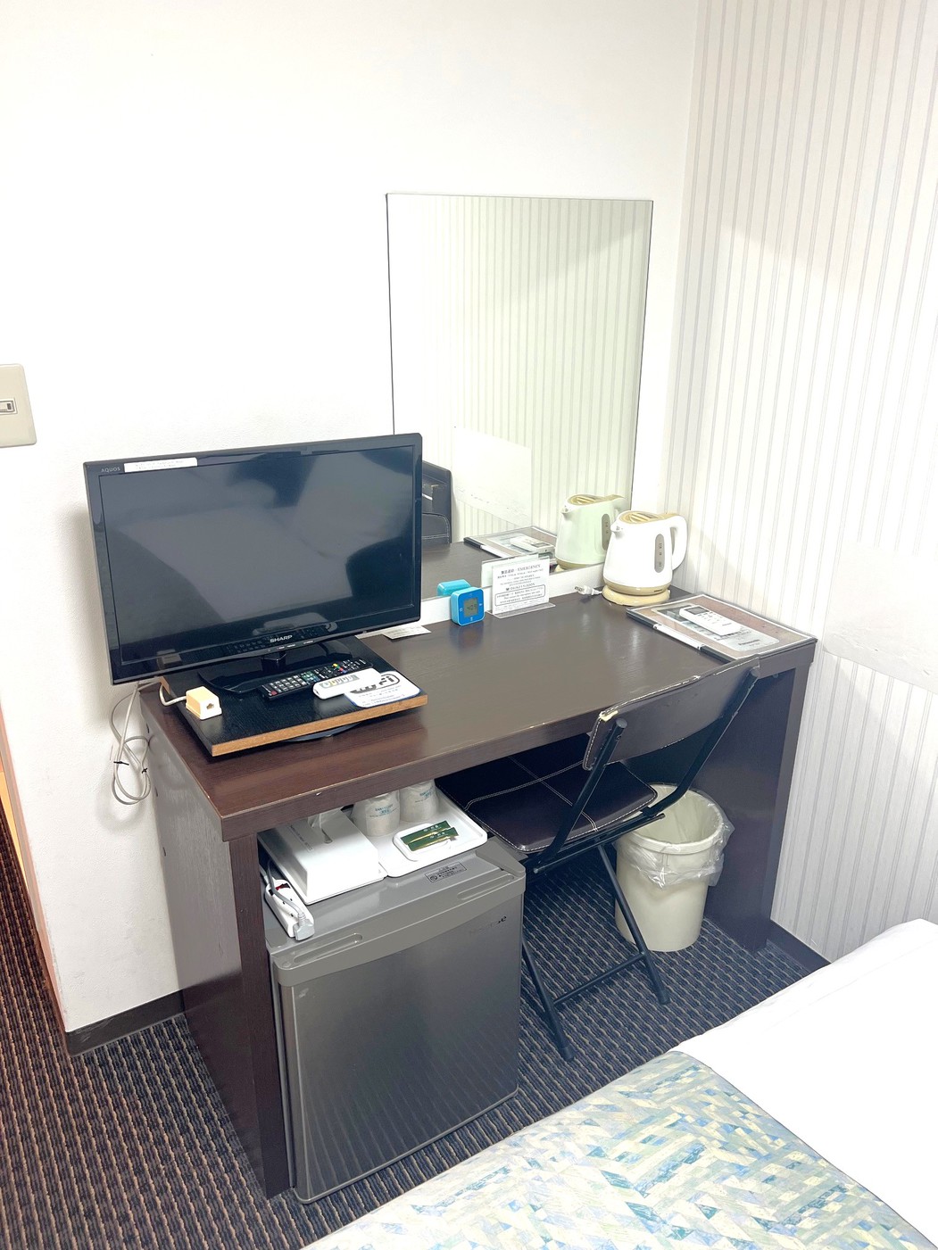 ツインルームデスク