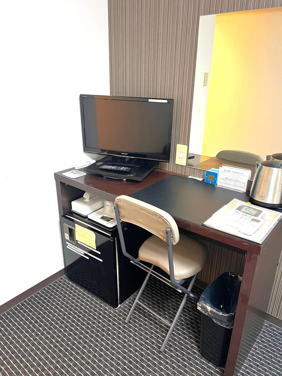 ダブルルームデスク