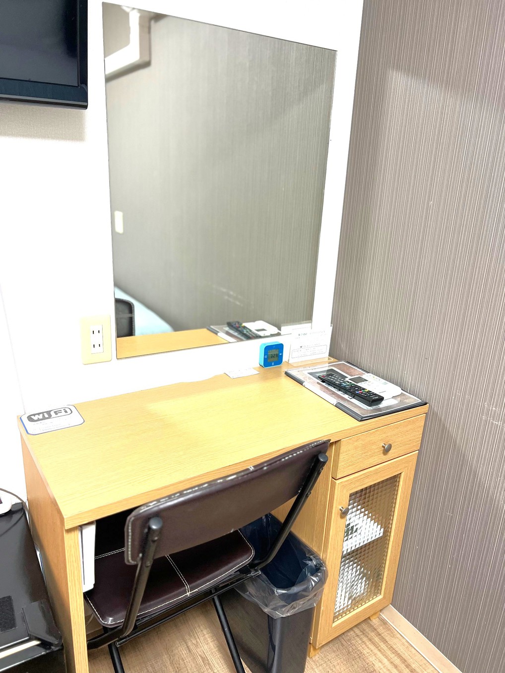 エコノミーツインデスク