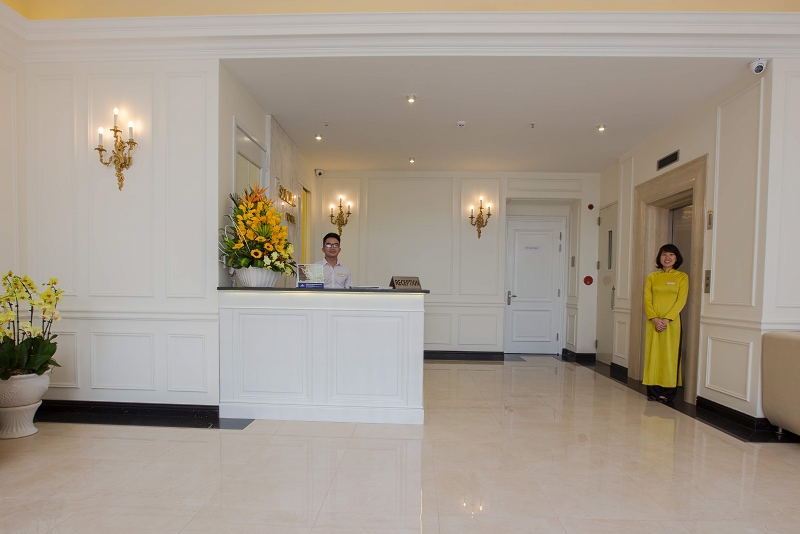 ロビー・フロント