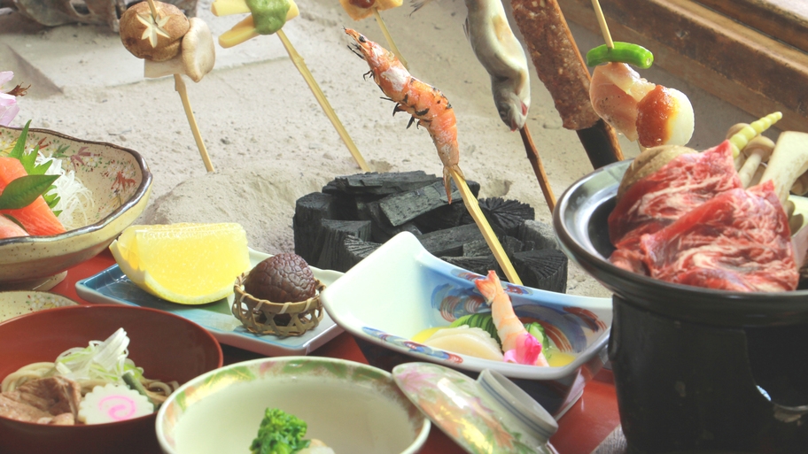 【湯西川温泉夏の風物詩】人気イベント湯西川の渓流を彩る『心かわあかり』★