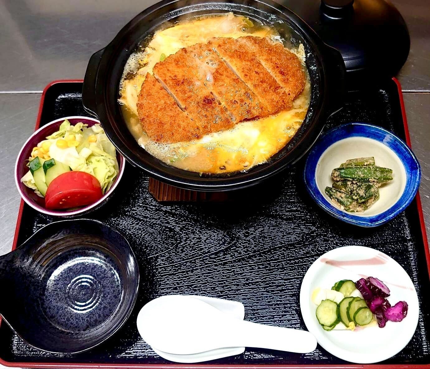 【夕食・朝食付】チェックイン時に選べる夕定食プラン!富山駅3分！お部屋は畳で寛ぐ和スタイル