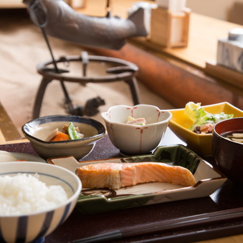 We serve Toyama's delicious breakfast with all our heart.