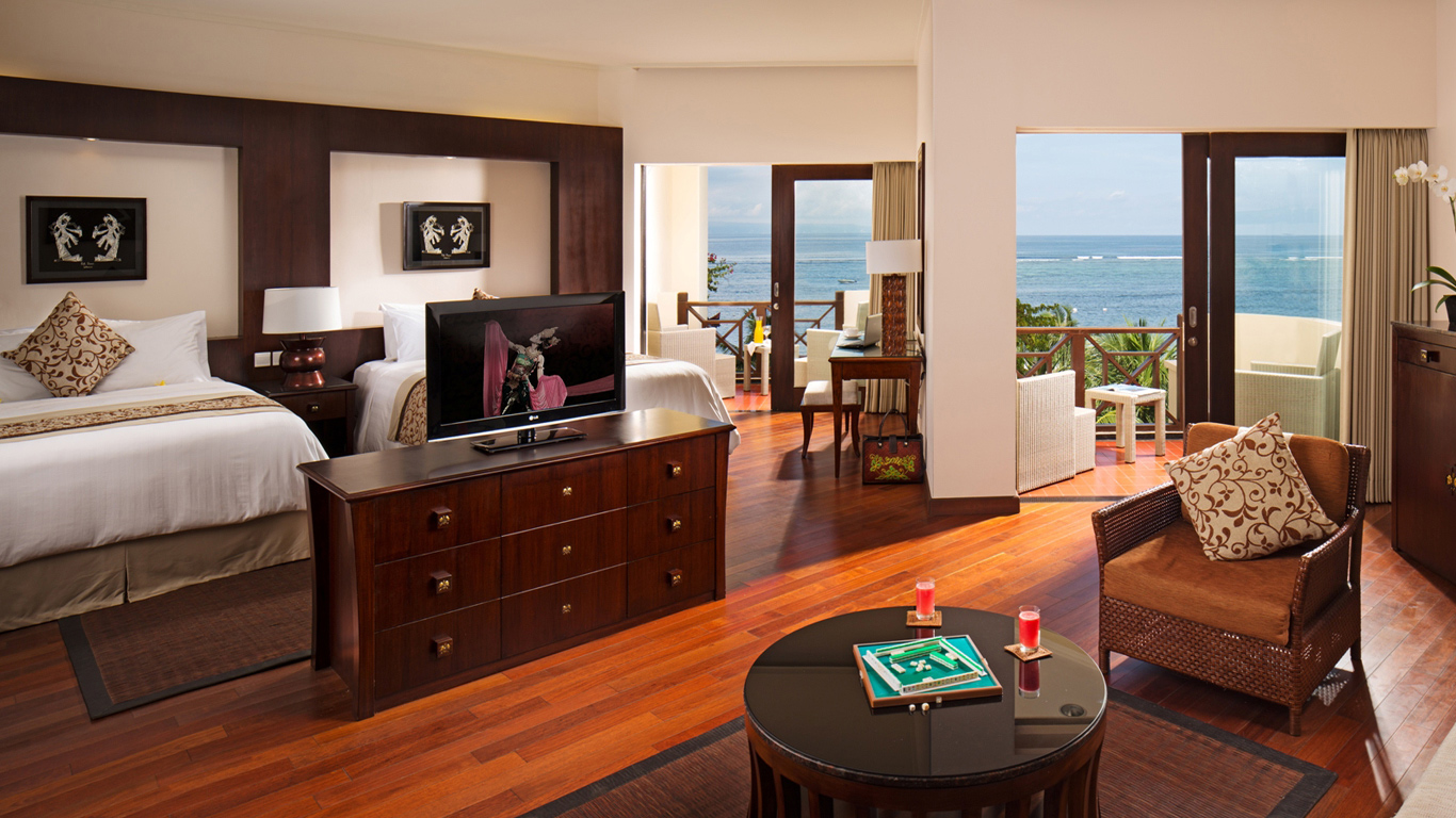 オーシャンビュースイート（80平米）