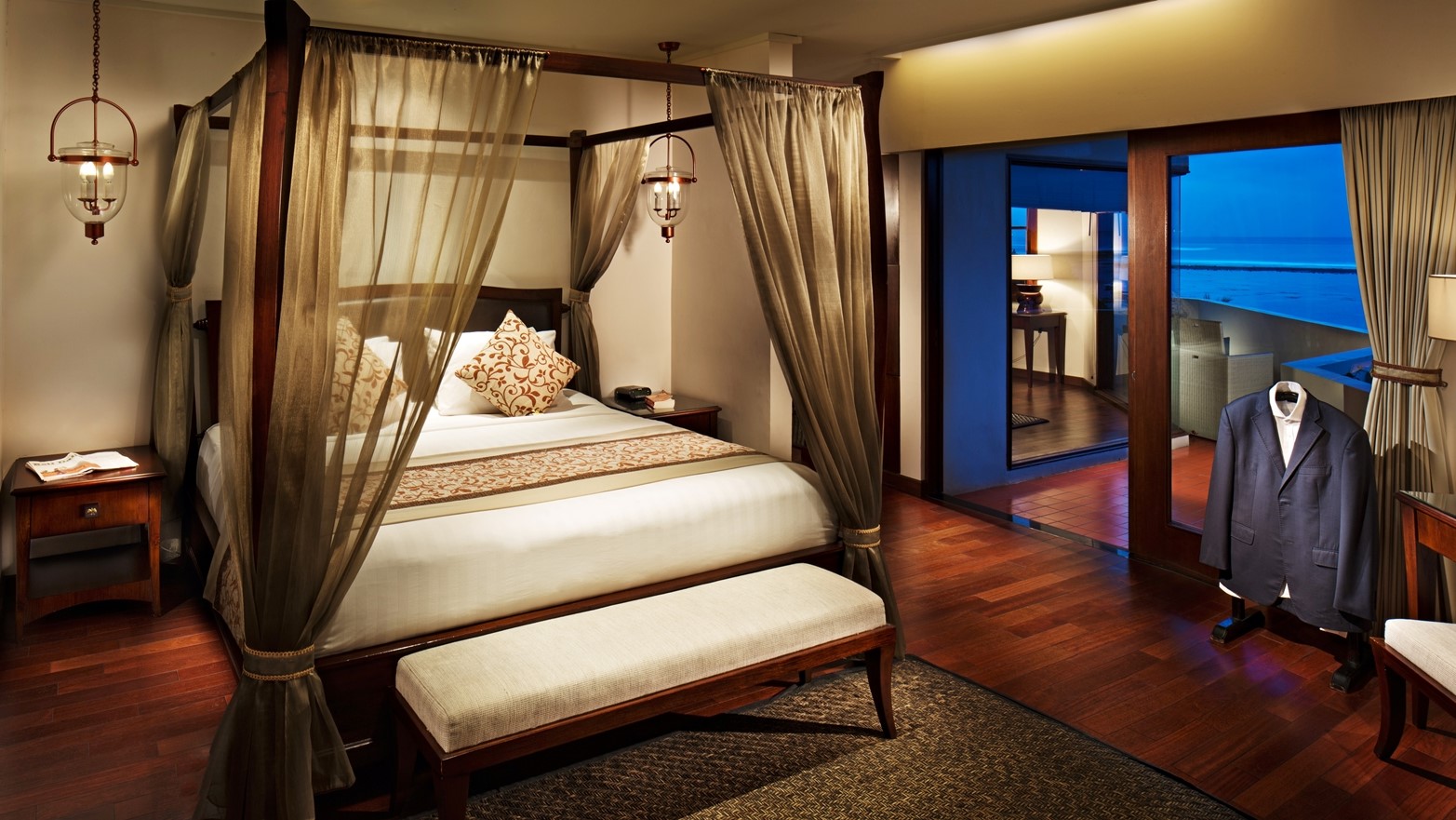 オーシャンビュー スイート（80平米）