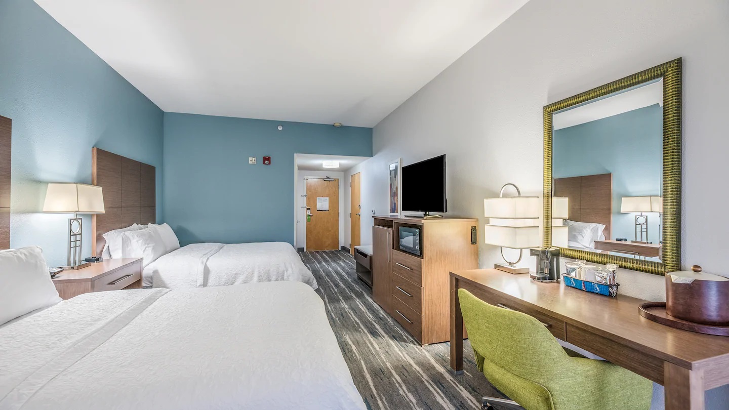 【アクセシビリティ対応】クイーンベッド2台