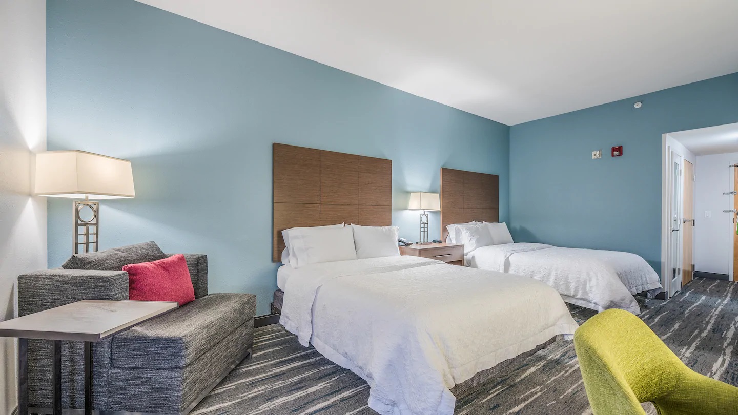 【アクセシビリティ対応】クイーンベッド2台