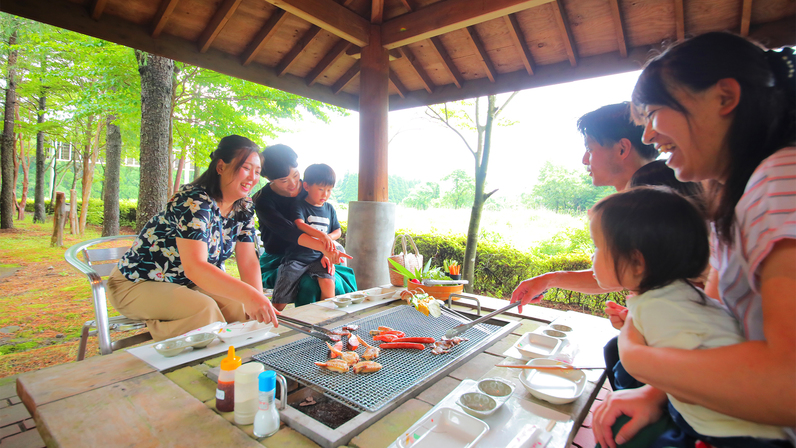 【手ぶらでBBQ】荷物いらず＆雨でも心配なし！〜ログハウスで家族や仲間とBBQを大満喫！〜