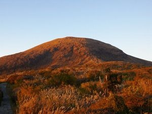 【平日限定◇秋のトレッキングプラン】霧島散策に便利なダブル特典≪おにぎりセット＆日帰り入浴券付≫